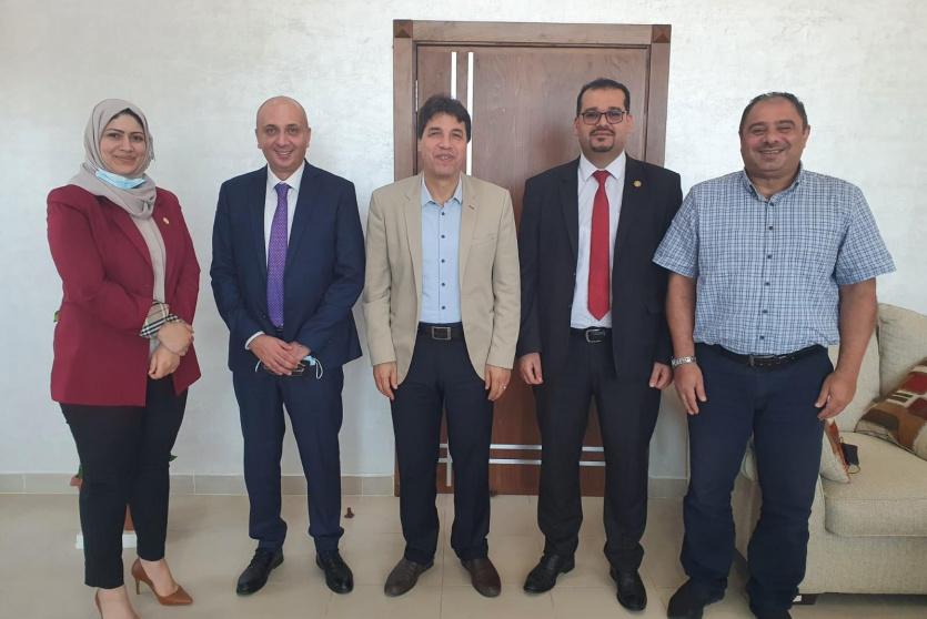 بنك القدس ومصلحة بلديات الساحل غزة