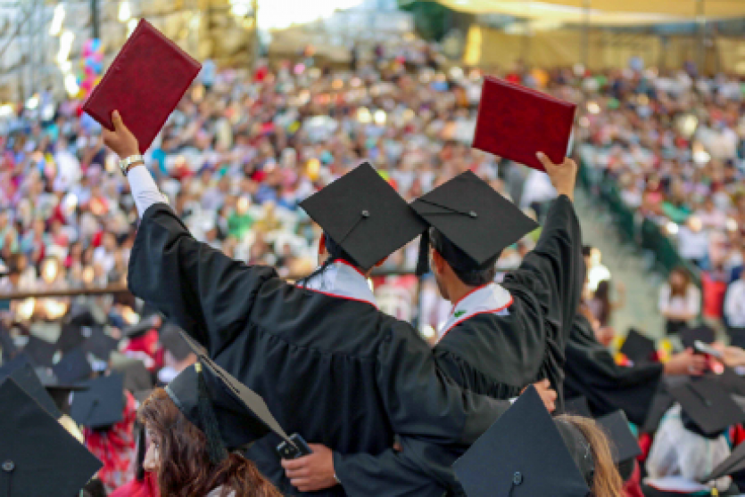 خريجين جامعة بيرزيت - ارشيف