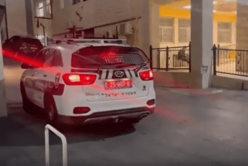 شرطة الاحتلال تقتحم مستشفى المقاصد