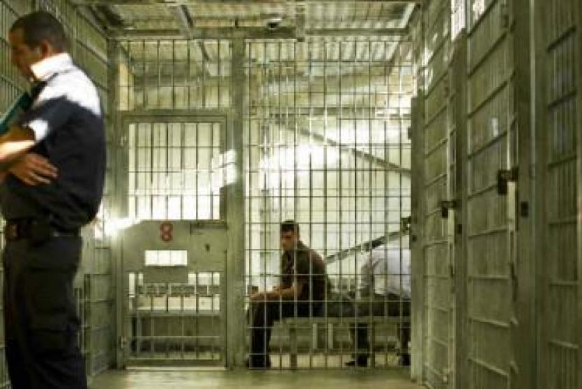 أسير فلسطيني -أرشيف-