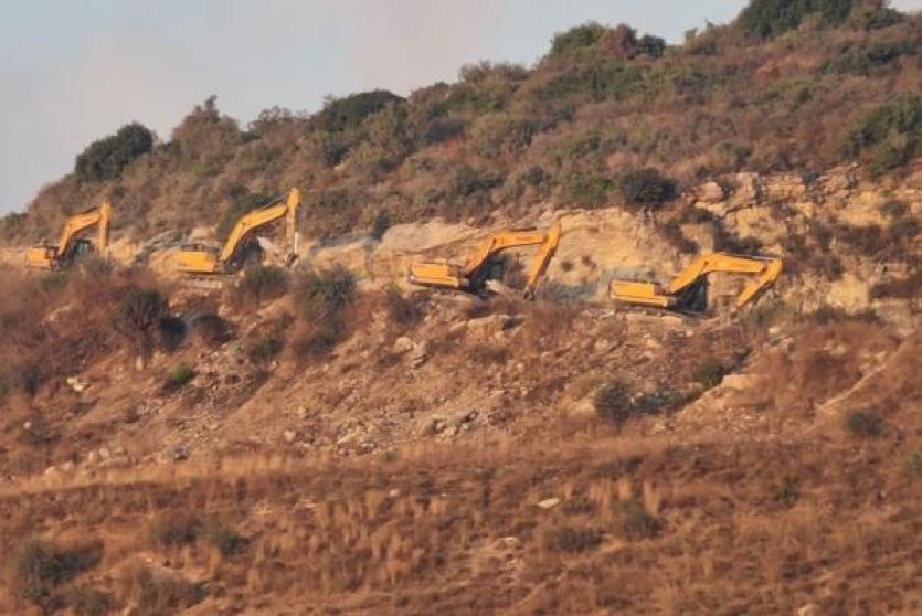 جرافات الهدم في منطقة سويسة