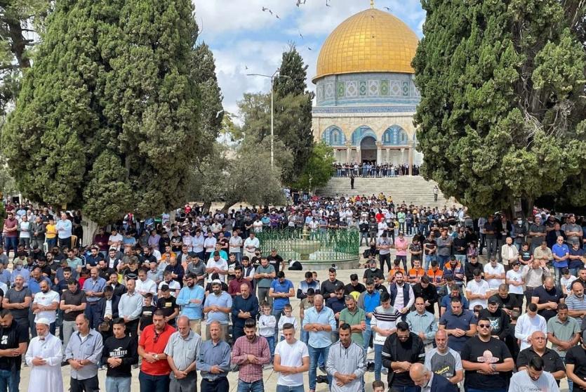 صلاة الجمعة في المسجد الأقصى