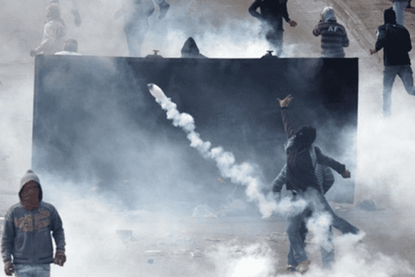 مواجهات مع قوات الاحتلال -أرشيف-