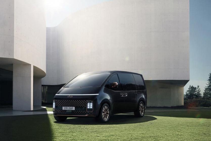 سيارة ستاريا