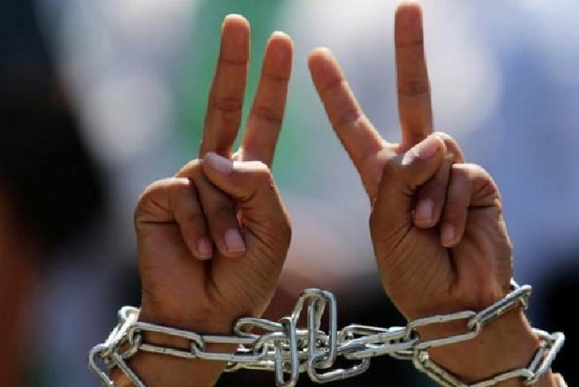 الأسير أمجد عبيدي من قرية زبوبا يدخل عامه الـ19 في الأسر