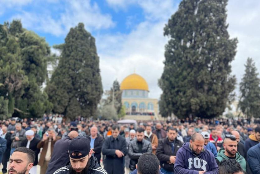 صلاة الجمعة في الأقصى - ارشيف 