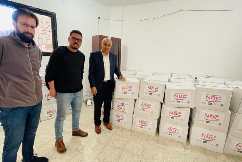 توزيع طرود غذائية في قطاع غزة