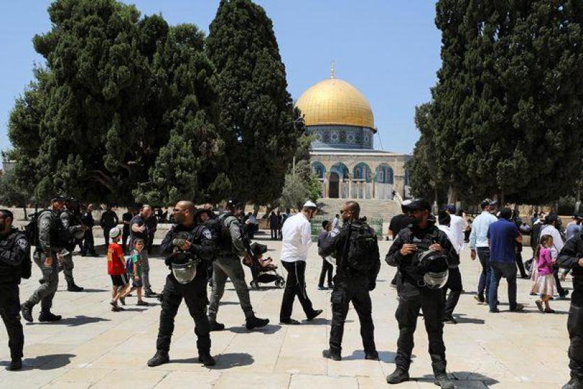 600 مستوطن يقتحمون 