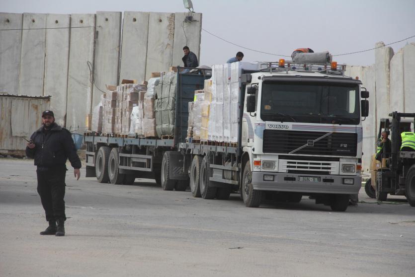 بضائع عبر معبر كرم أبو سالم - توضيحية