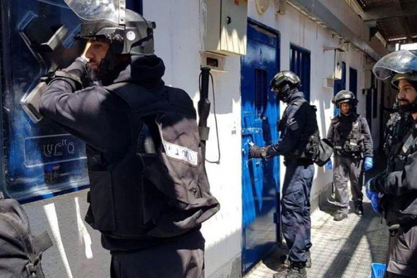 قوات القمع في سجون الاحتلال