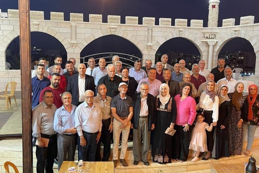 خلال التكريم 