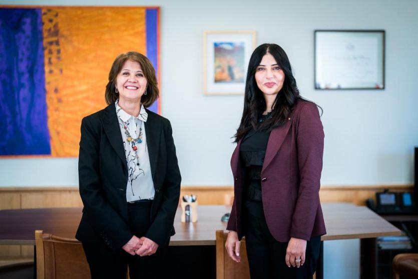 وكيل وزارة الخارجية والمغتربين أمل جادو برفقة نائب وزيرة الخارجية التشيلية خيمينا فوينتس