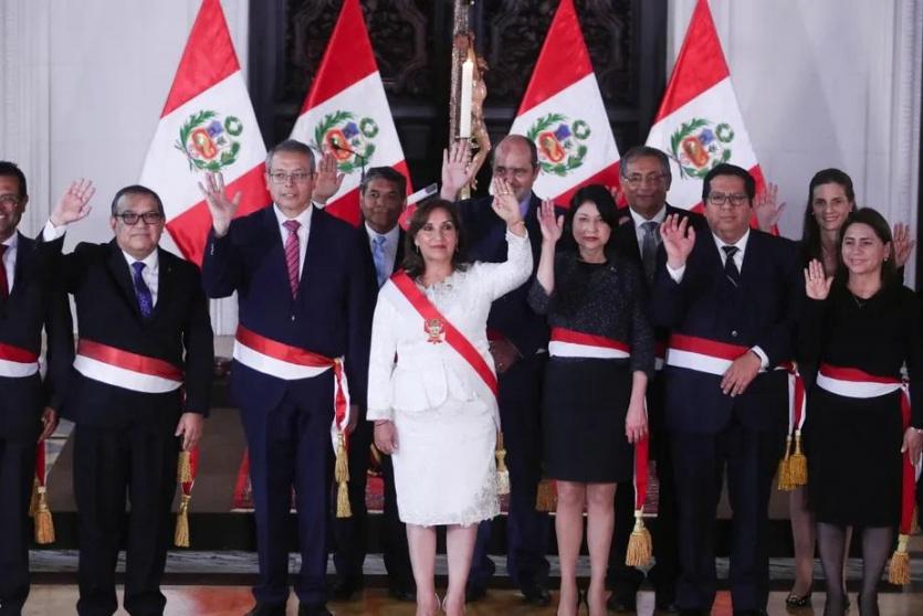 رئيسة بيرو تقدم حكومتها الجديدة