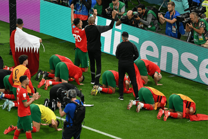 سجدة شكر منتخب المغرب