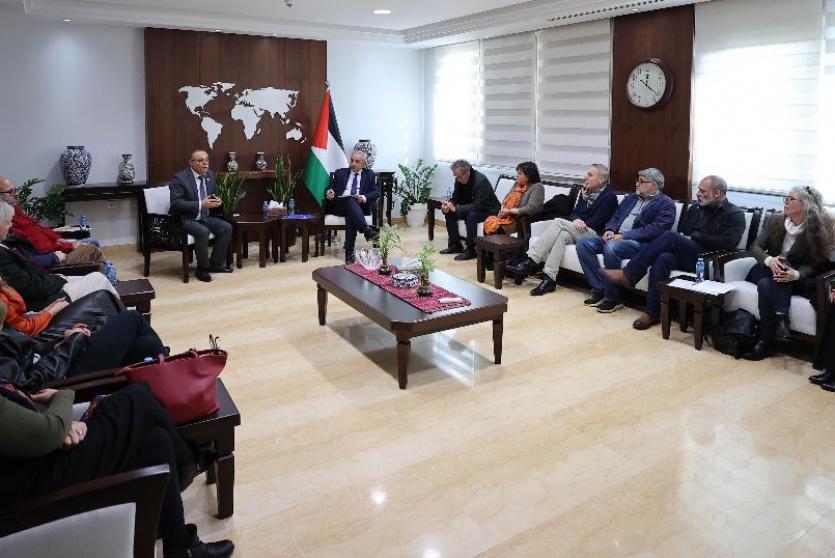 جانب من اللقاء