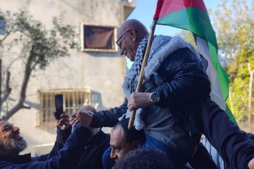 لحظات الإفراج الأولى عن الأسير المحرر كريم يونس - أرشيف