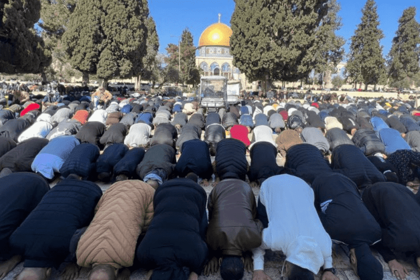 صلاة الجمعة في الأقصى