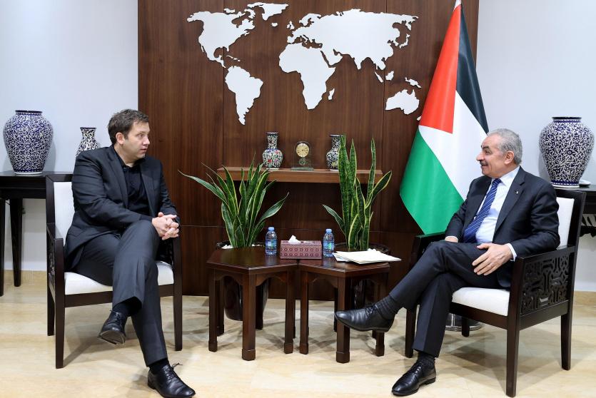 جانب من اللقاء