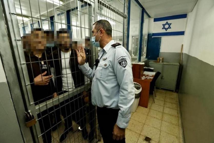 الأسرى في سجون الاحتلال - أرشيف