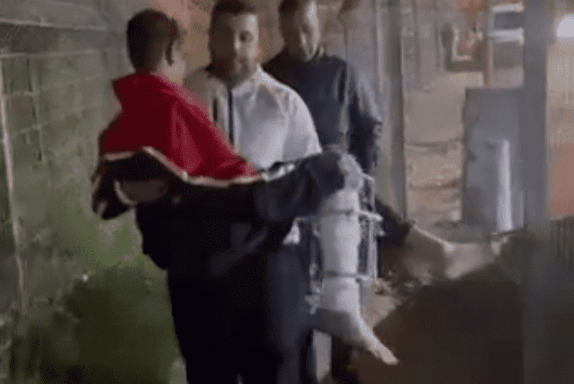 الطفل المصاب أمير البس