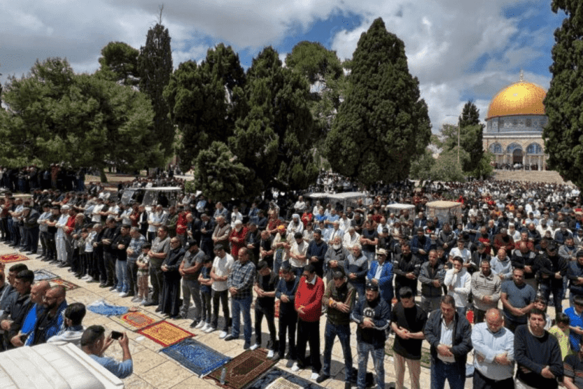 صلاة الجمعة في الأقصى - ارشيف 