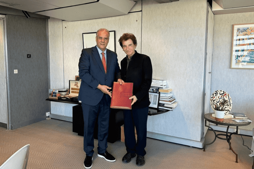 خلال توقيع الاتفاق بين بيت مال القدس ومعهد العالم العربي