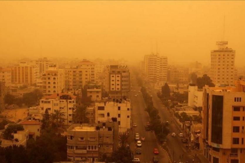 طقس خماسيني حار - ارشيف