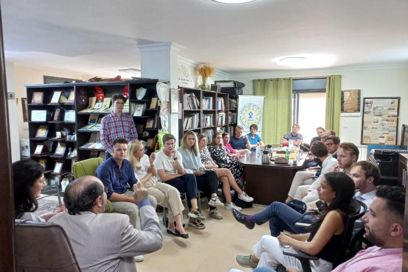 جانب من اللقاء