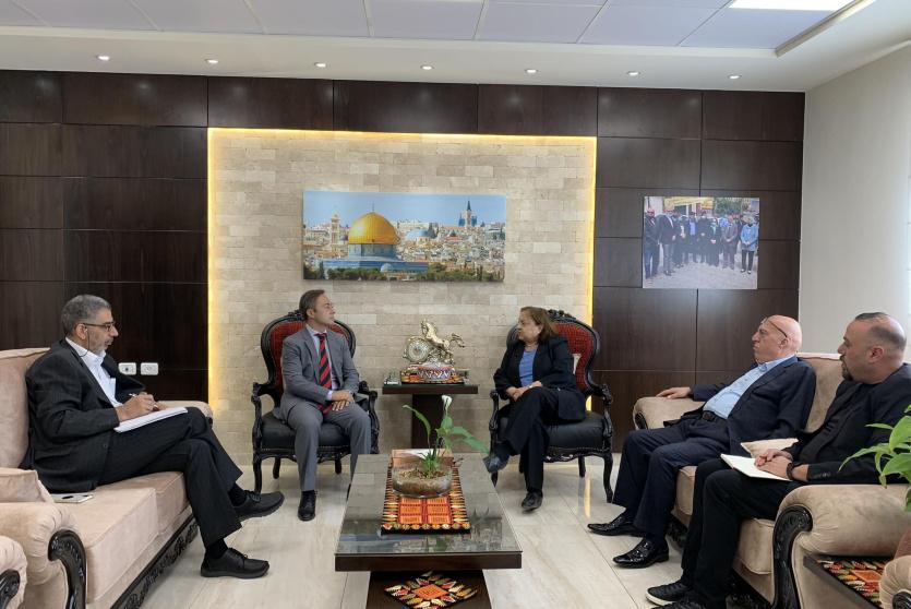 وزيرة الصحة تبحث الوضع الصحي في جنين مع 