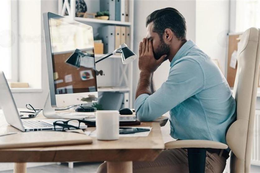  الجلوس لفترات طويلة