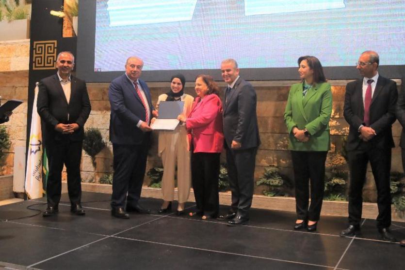 خلال عملية التكريم