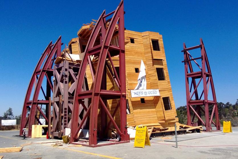 مباني تقاوم الزلازل - ارشيف