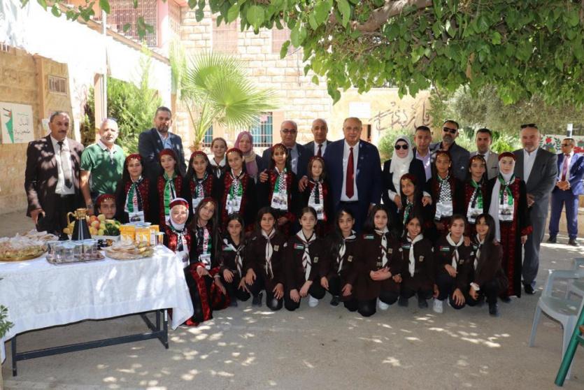 جانب من زيارة تفقدية لمديرية تربية الخليل