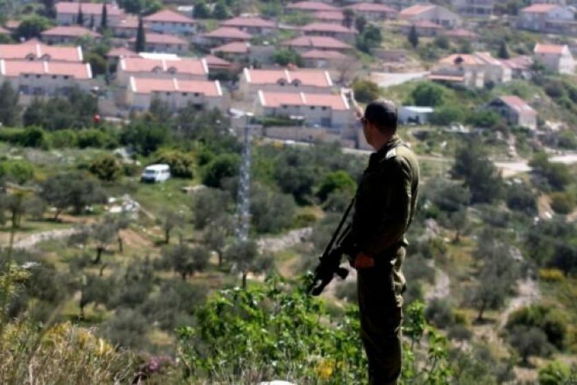 الاحتلال يستولي على أراض