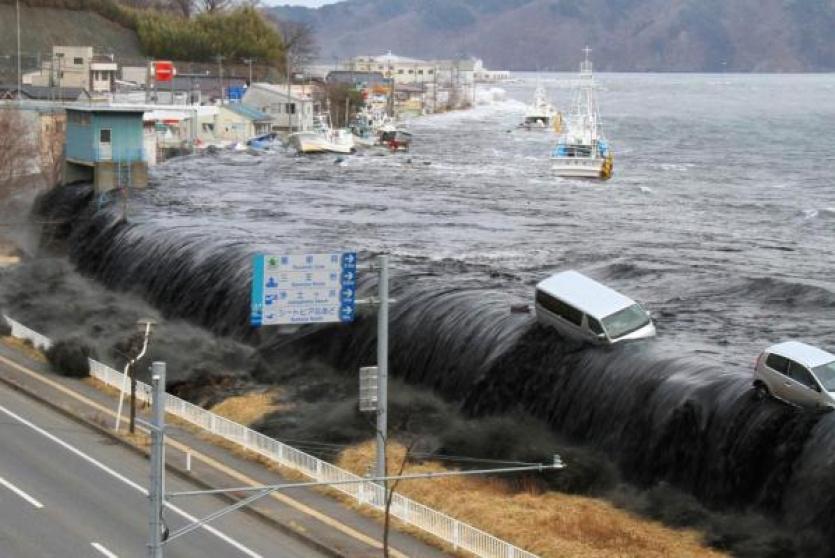 تحذيرات من موجات تسونامي - ارشيفية