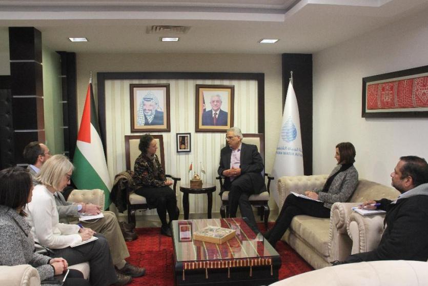 غنيم: الوضع في غزة كارثي ويتطلب تدخلا جادا لتأمين الاحتياجات اللازمة لا سيما الإنسانية