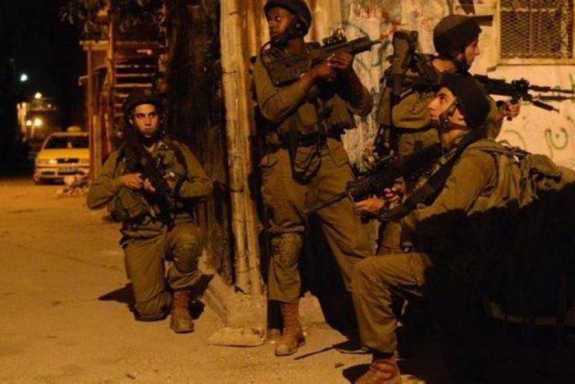 الاحتلال يقتحم يعبد ويعتقل مواطنا من قباطية على معبر الكرامة