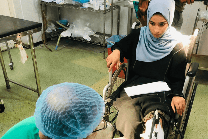 الشابة الجريحة تسنيم أبو حسنين