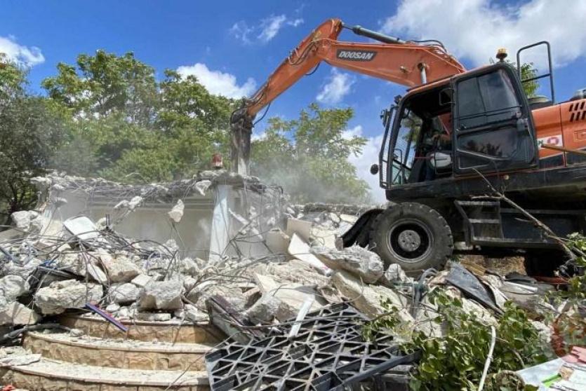 صورة من الارشيف