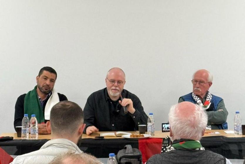 جانب من الندوة السياسية