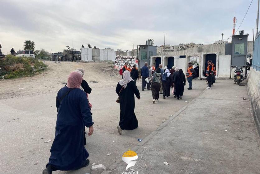 من توافد المواطنين للمسجد الأقصى اليوم