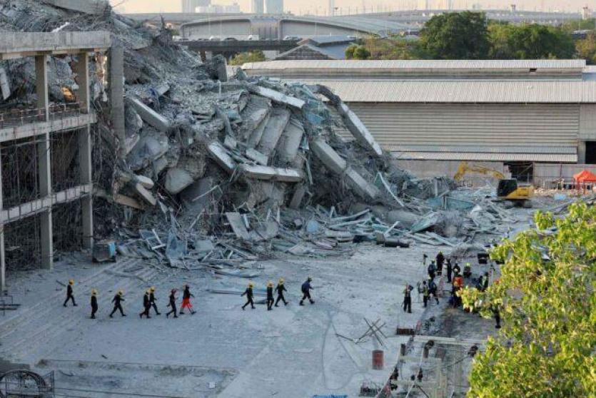 آثار زلزال ميانمار المدمر