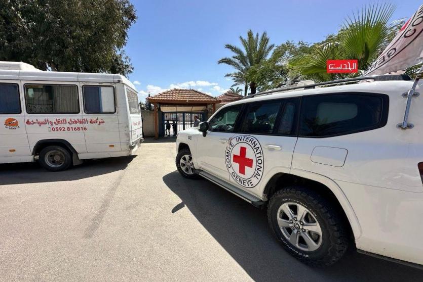 من وصول الأسرى المفرج عنهم