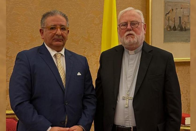 سفير فلسطين قسيسية يلتقي وزير خارجية الفاتيكان