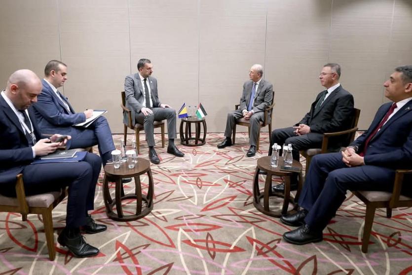 جانب من اللقاء