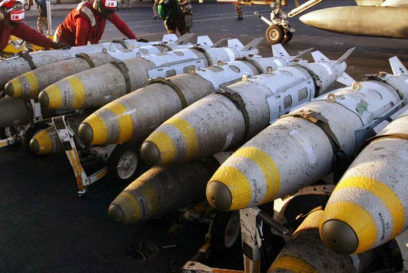 أسلحة أمريكية تصل إسرائيل