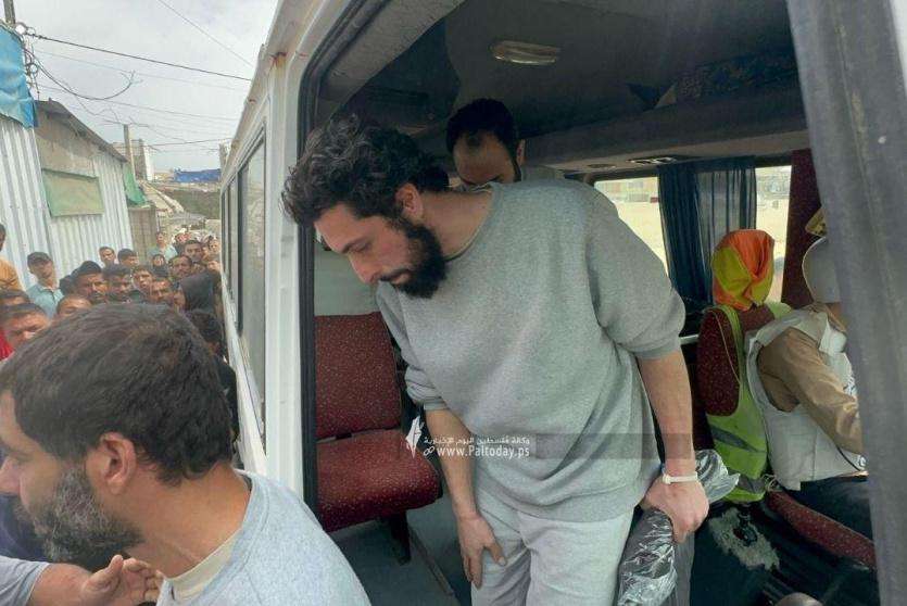 لحظة وصول الأسرى 