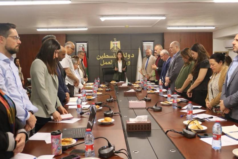 وزيرة العمل تترأس اجتماع مجموعة العمل القطاعية