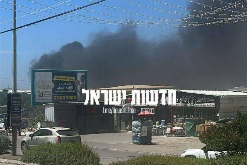 حريق اندلع بعد محاولات اعتراض الصاروخ