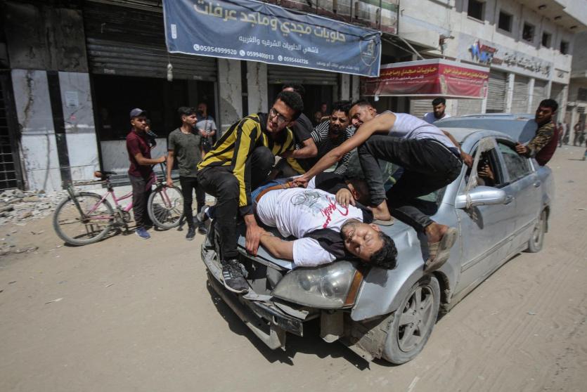 نقل شهيد بقصف إسرائيلي على مدينة غزة